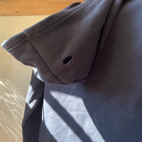 Size 8-10 kids carhartt hoodie - Picture 6 of 9